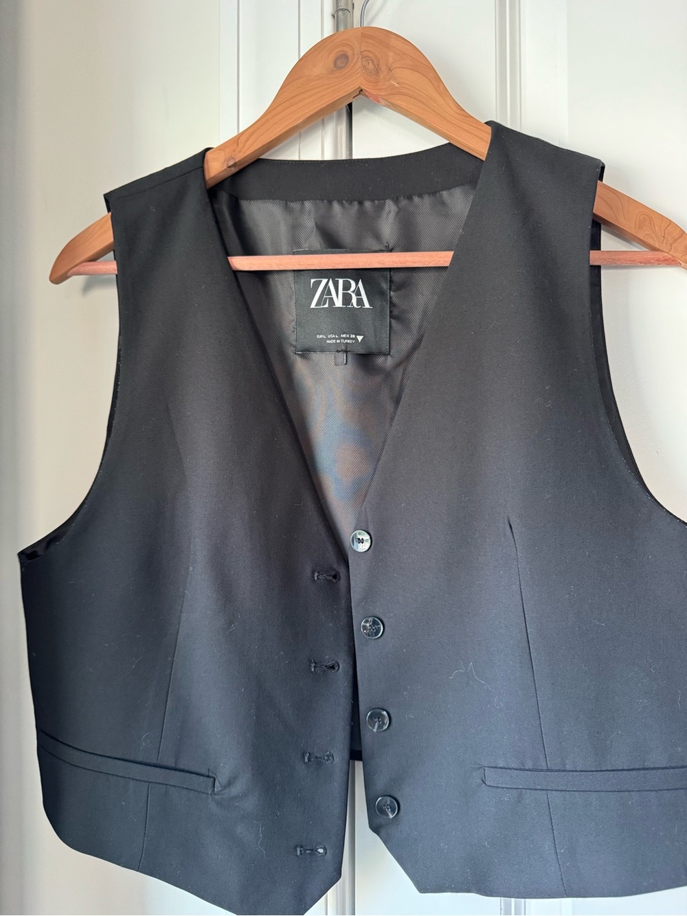 Zara Black Classic Buttoned Vest